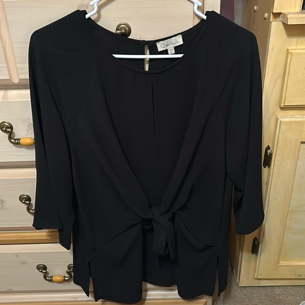 3/4 sleeve black tie front blouse